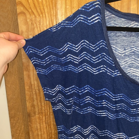 Short Sleeve Top - Picture 4 of 5